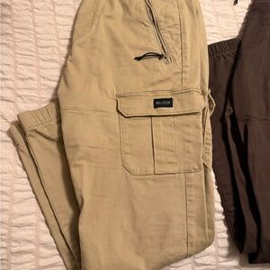 (Bundle) 2 pair of Hollister Men's Khaki and brown Cargo joggers